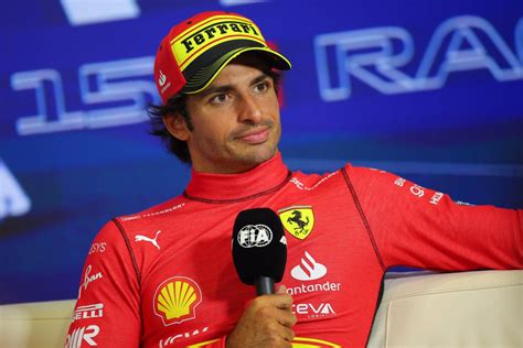 Carlos Sainz rapinato dell’orologio a Milano, il pilota della Ferrari .